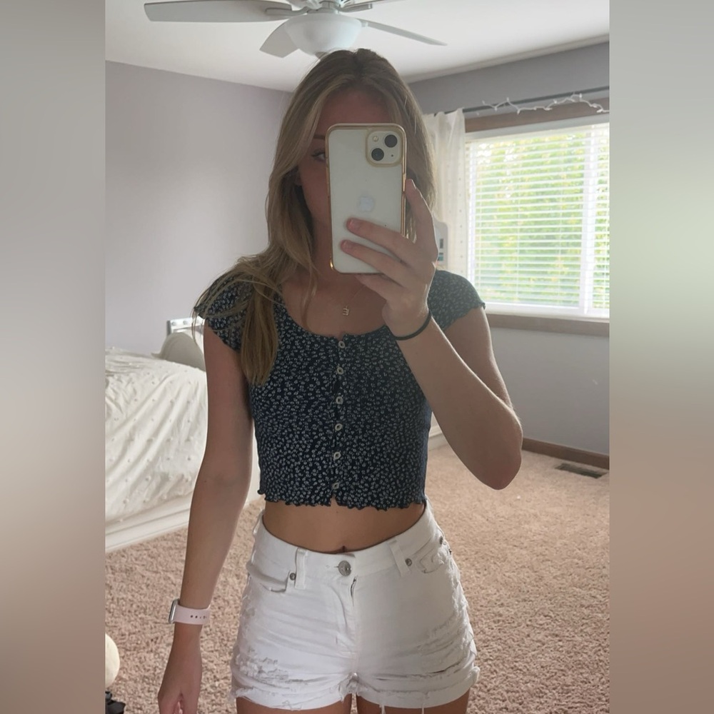 Brandy Melville zelly top